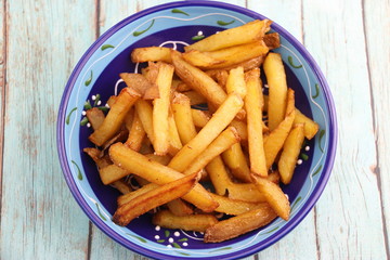 Frites dans un bol