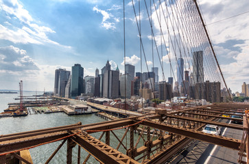 Manhattan skyline from Brooklyn bridge
