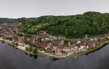 Beaulieu sur Dordogne (Corrèze - France) - Vue aérienne