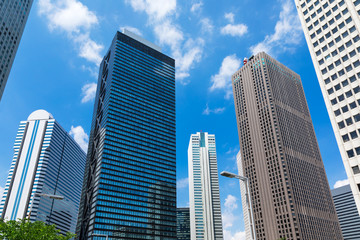 Fototapeta premium (東京都ｰ都市風景)夏空の下の高層ビル群１ 