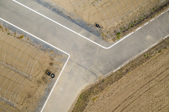 俯瞰で見る道路と畑 Stock Photo Adobe Stock