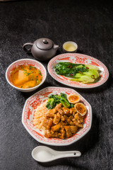 魯肉飯 ルーローハン　Taiwanese dish of  minced pork rice