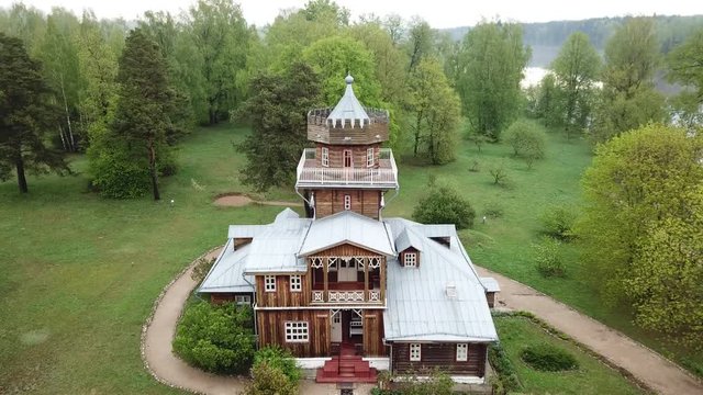 Spring at the I.E. Manor Museum Repina Zdravnevo