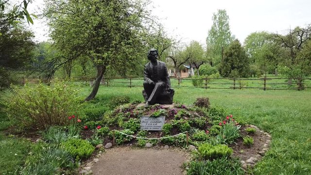 Spring at the I.E. Manor Museum Repina Zdravnevo