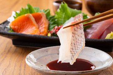 鯛の刺身
