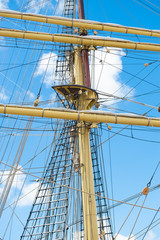 Obraz premium Masts of an old wooden sail ship.