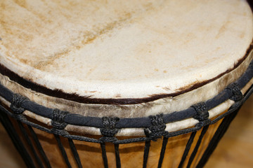 Djembe - Rhythmus und Percussioninstrumente 