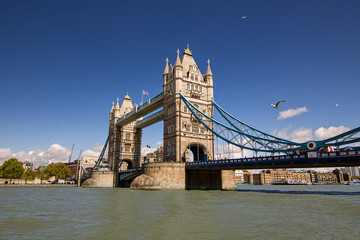 Fototapeta na wymiar the Tower Bridge at London city