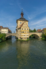 Fototapeta na wymiar Blick auf das alte Rathaus in Bamberg, Bayern Deutschland