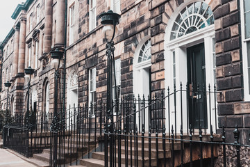 Edinburgh 2019 - Wealthy Apartments Entrances