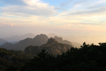 The Scenic Hills of HuangShan