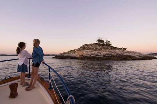 Gita in barca avvistamento delfini a Rovigno