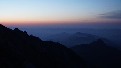 大山山頂からの夜明け