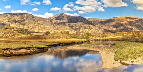 Obraz premium Impression of the Scottish Highlands and Loch Affric in Scotland