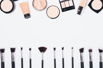 Decorative cosmetics for face tone