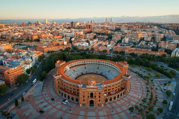Fototapeten Luftaufnahme der Stierkampfarena Madrid Las Ventas © rabbit75_fot