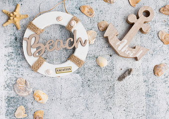 Summer holiday frame with seashells