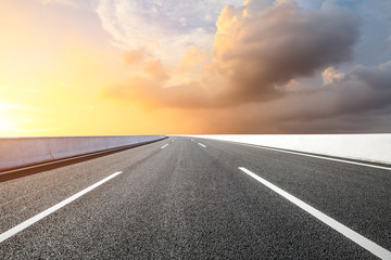 Fototapeta premium Empty road and sky nature landscape