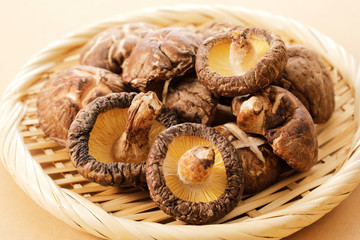 干し椎茸　Dried shiitake mushrooms