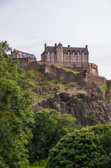 Fototapeta na wymiar Edinburgh castle from King's Stables Road