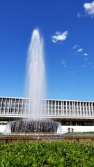 Fototapeta premium 噴水 平和公園