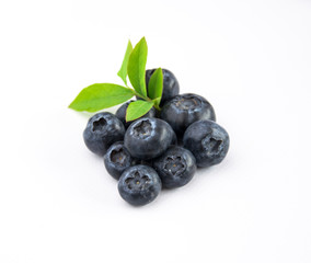 Owoce borówki z liśćmi blueberry