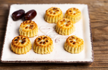Cookies with dates on a plate