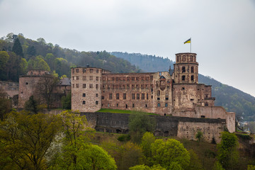 Fototapeta na wymiar View of the ruins of the Heidelberg castle in Germany