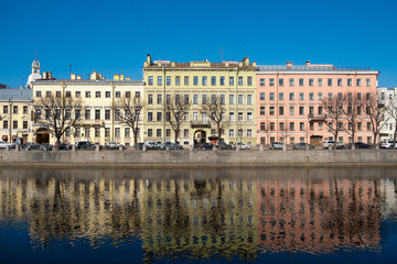 Fototapeta na wymiar City river houses in Saint Petersburg, Russia. Fontanka river in Saint Petersburg, Russia.