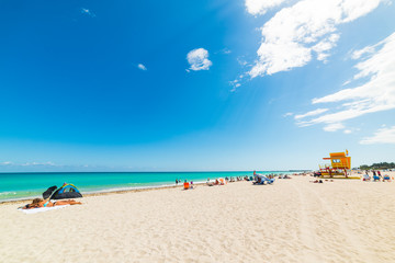 White sand and turquoise water in Miami Beach shore