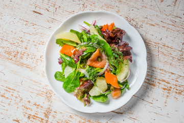 スモークサーモンサラダ　Healthy smoked salmon fruit salad