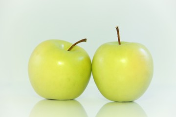 apples isolated on white background