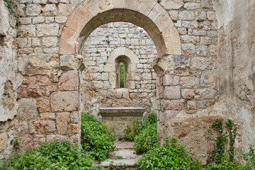 Fototapeta na wymiar an old chapel in a castle ruin