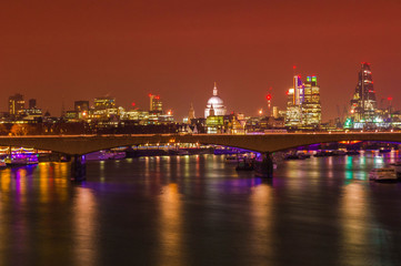 Fototapeta na wymiar london skyline