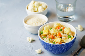 Cauliflower green peas rice