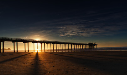 Obraz premium pier at sunset