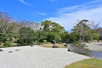 Obraz premium 春の日本庭園の情景