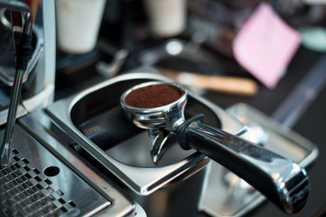 Coffee powder on coffee tamper