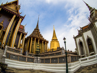Fototapeta premium Grand palace and Wat phra keaw in Bangkok, Thailand, May 2019