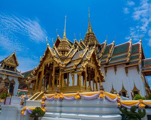 Fototapeta premium Grand palace and Wat phra keaw in Bangkok, Thailand, May 2019