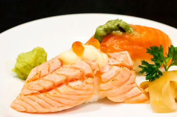 Sushi delicious fish big pieces.