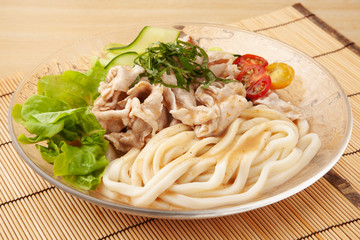 ゴマだれ冷しゃぶうどん