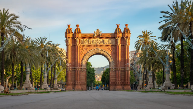 Fototapeta The Arc de Triomf is a triumphal arch in the city of Barcelona in Catalonia, Spain