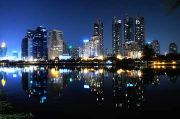 Fototapeta na wymiar mirror water with night city Bangkok Thailand