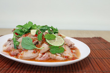 salad with tomato and cheese