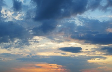 Fototapeta na wymiar Beautiful sunset view
