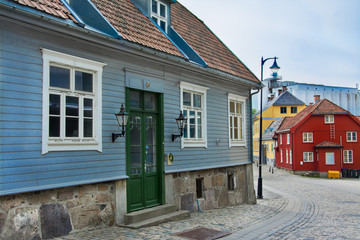 kolorowe domy w Moss, Norwegia © VinyLove Foto