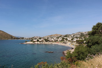 Fototapeta na wymiar Blick auf Akyarlar mit Strand