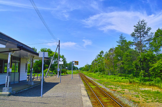 無人駅 の画像 6 365 件の Stock 写真 ベクターおよびビデオ Adobe Stock