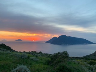 Obraz premium Panorama tramonto isole landscape sunset italia